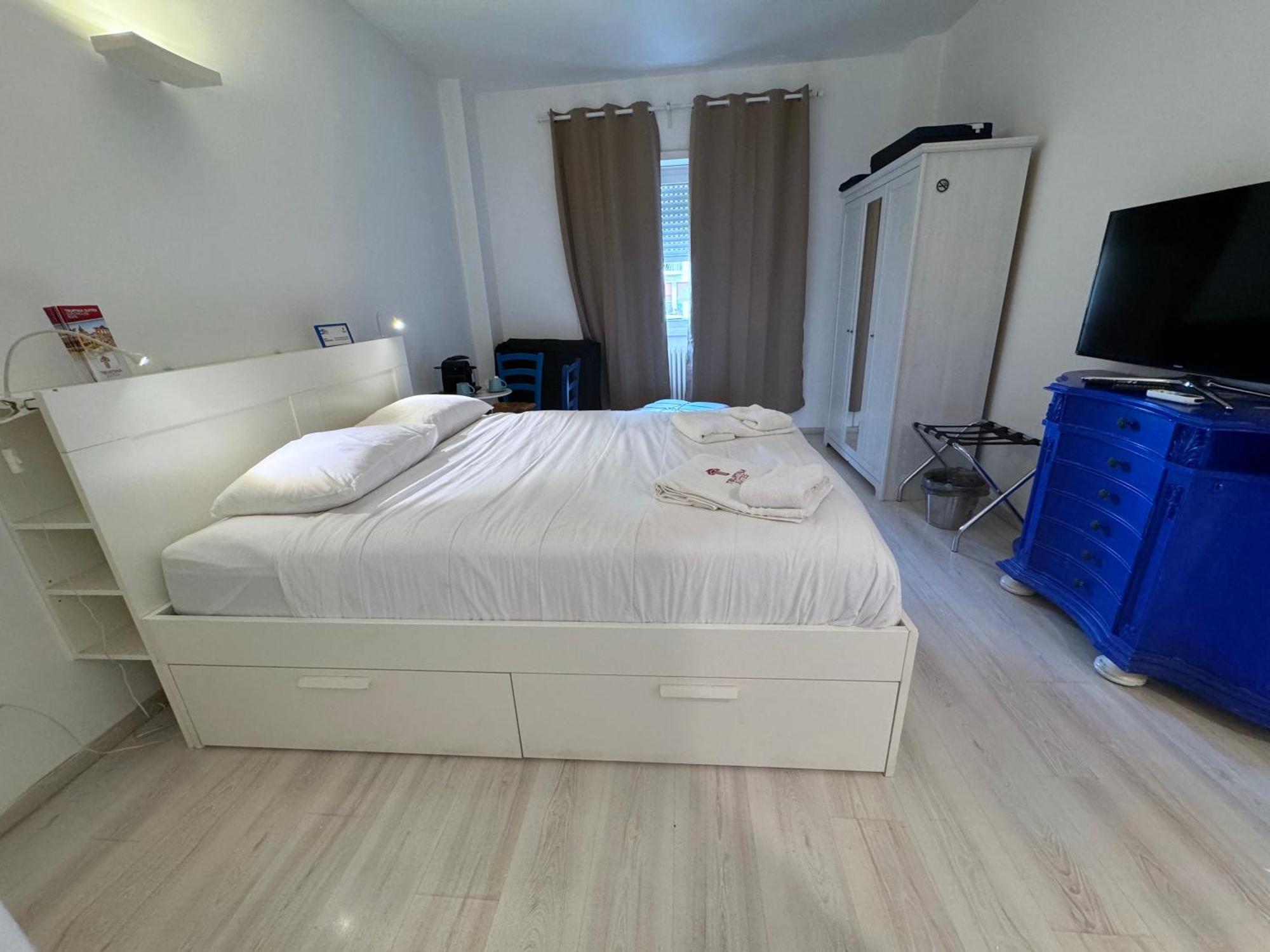 Tiburtina Suites, Roma ภายนอก รูปภาพ