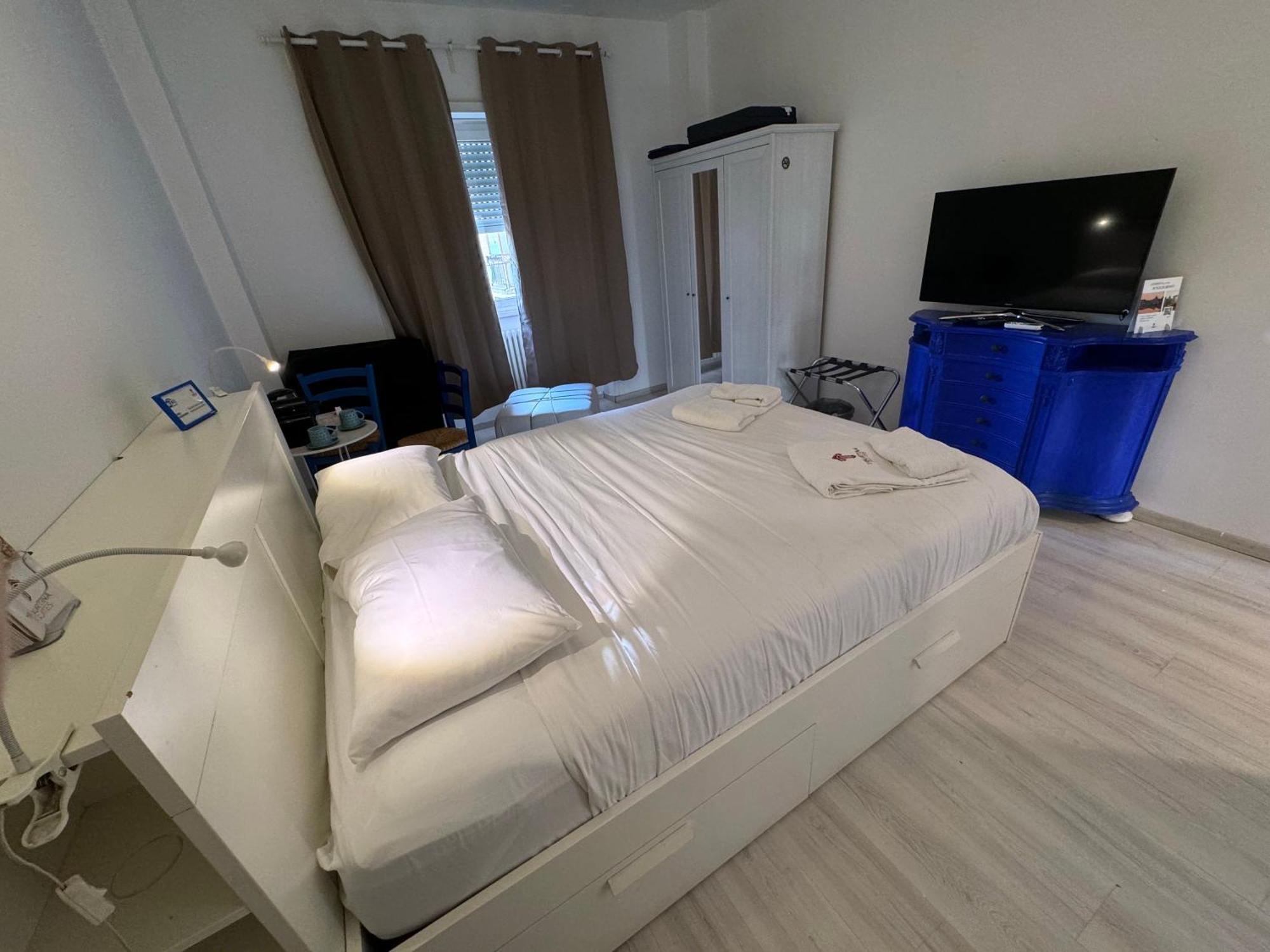 Tiburtina Suites, Roma ภายนอก รูปภาพ