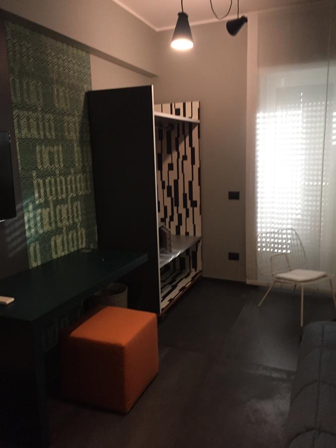 Tiburtina Suites, Roma ภายนอก รูปภาพ
