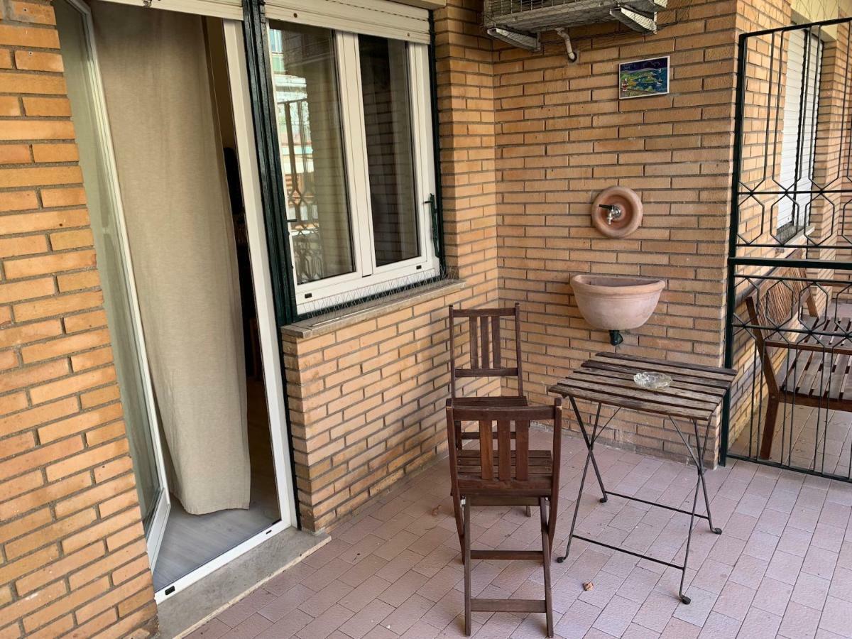 Tiburtina Suites, Roma ภายนอก รูปภาพ